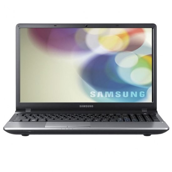 SAMSUNG NP300E/15,6 LED /B940/2G/500G/W7B/