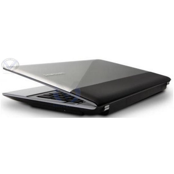 Pc Portable Intel Core™ i3-2330M Processor NP300E5Z-A01MA