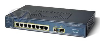Switch Catalyst 2940 avec 8 ports 10/100 Ethernet et  1 port 100BASE-FX Ethernet
